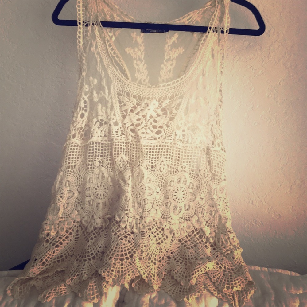 Beautiful crochet top in cream size L